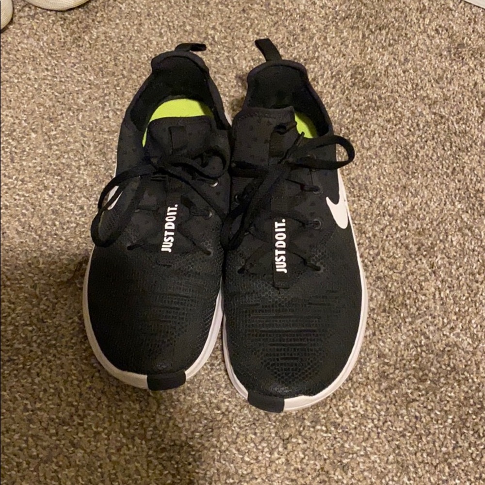 Nike free runs